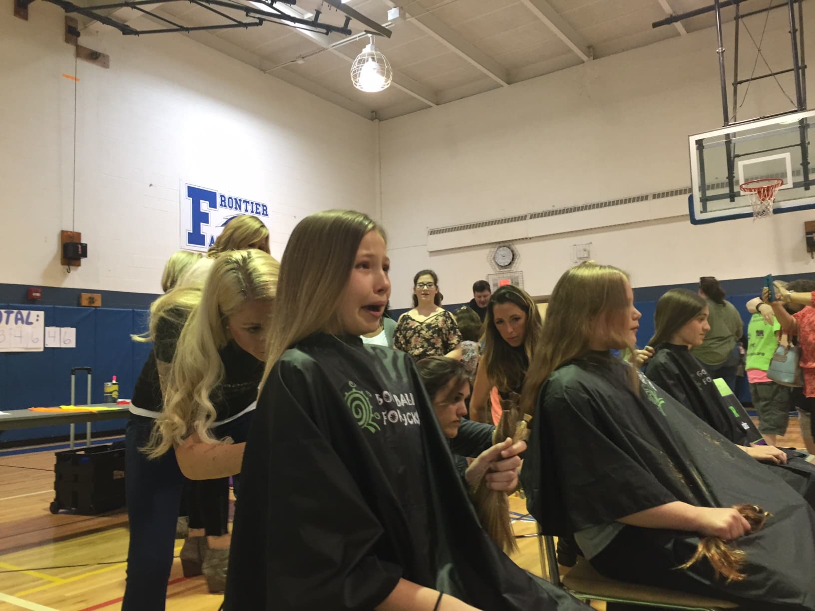Frontier Middle School goes ‘Bald for Bucks’!