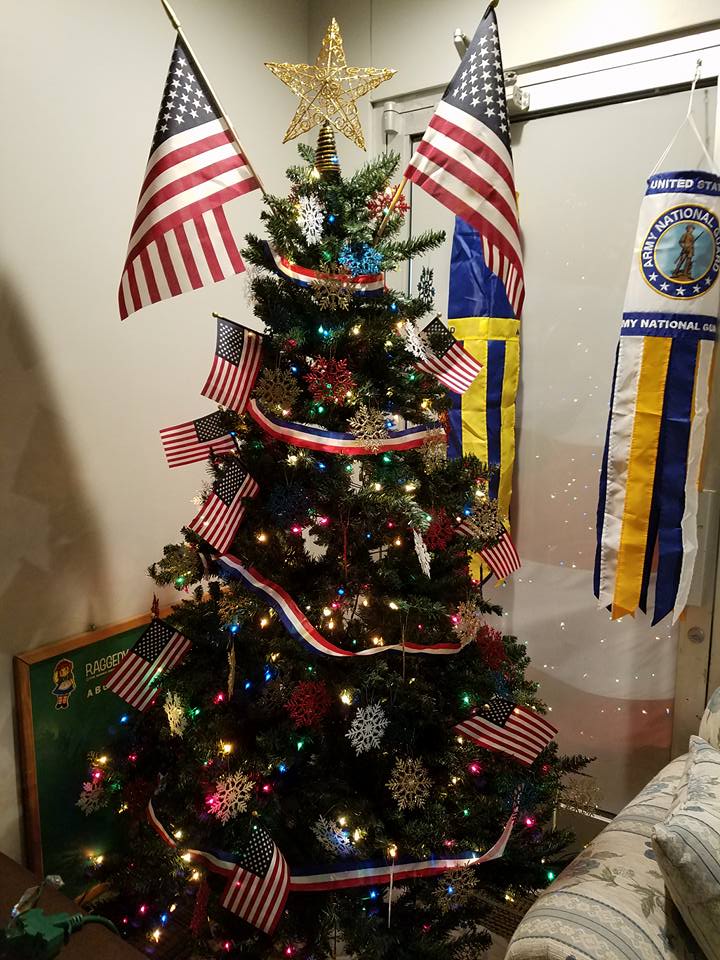 Gold Star Mothers donate beautiful tree to WNY Freedom Lounge